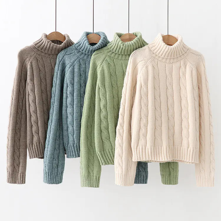 Women’s Turtleneck Cable Knit Sweater – Loose Pullover